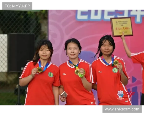 江夏区足球代表队奋勇拼搏再创佳绩 助力地方体育发展与青少年成长