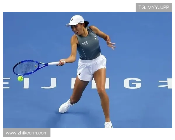 2025网球赛季回顾:新星崛起与老将退役交织的精彩瞬间 2025网球赛季回顾:新星崛起与老将退役交织的精彩瞬间