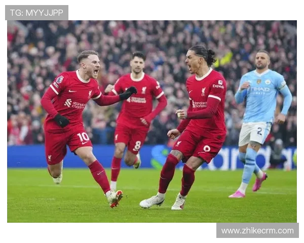 切尔西与利物浦英超赛程对决，赛季关键时刻碰撞激烈较量