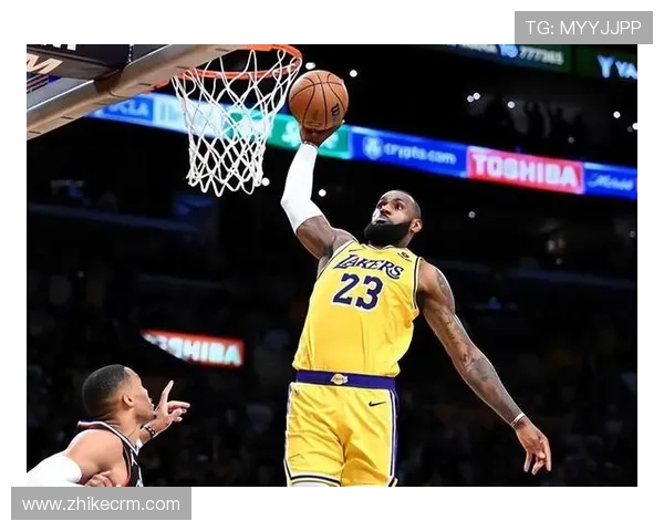 詹姆斯带领湖人逆转勇士，浓眉哥闪耀全场，NBA季后赛精彩不断